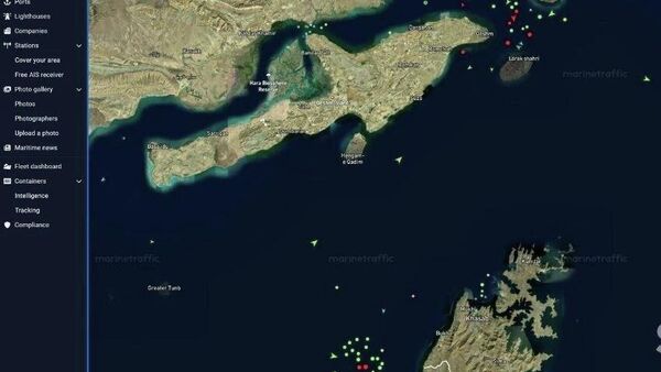 توقف بیش از 800 کشتی در خلیج فارس در انتظار ترانزیت از تنگه هرمز - اسپوتنیک افغانستان  