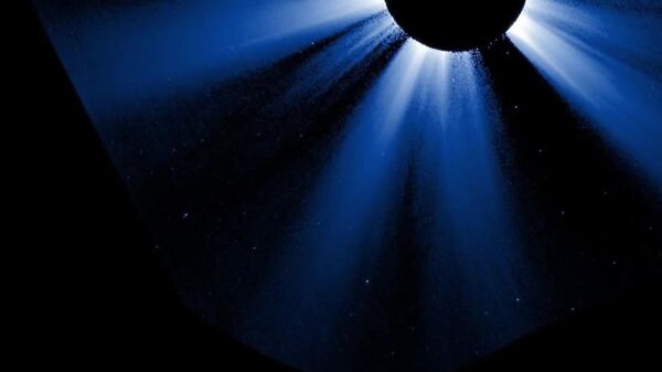 آزمایشگاه نجوم خورشیدی در موسسه تحقیقات فضایی آکادمی علوم روسیه اعلام کرد، یک جرم آسمانی ناشناخته در حال سقوط به سمت خورشید است - اسپوتنیک افغانستان  