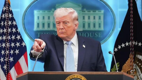 ترامپ: مذاکرات آمریکا با ایران به خوبی پیش رفت - اسپوتنیک افغانستان  
