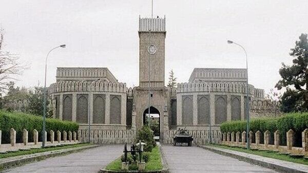 مولوی گل حسن حسن: با توجه به موقعيت استراتژیک افغانستان، ما پاليسى اقتصاد محور را انتخاب کردیم - اسپوتنیک افغانستان  