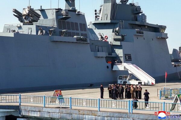 کوریای شمالی موشک‌های کروز استراتژیک را از یک کشتی جنگی آزمایش کرد - اسپوتنیک افغانستان  