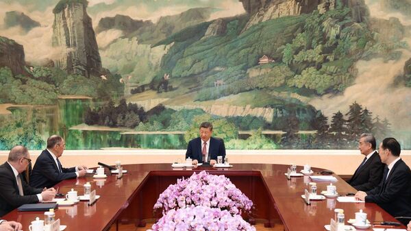 شی جین پینگ: روسیه و چین باید با همبستگی از بهره های راستین خود پاسبانی کنند - اسپوتنیک افغانستان  