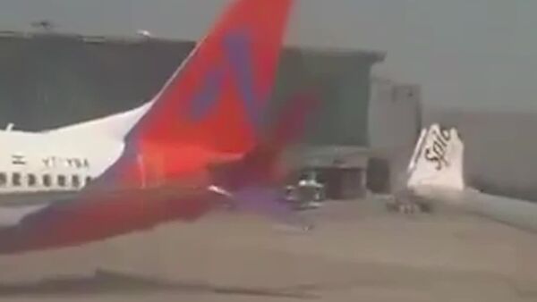 برخورد دو هواپیما حامل مسافران در فرودگاه دهلی - اسپوتنیک افغانستان  