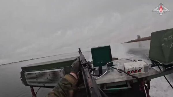 تعقیب یک سرباز روسی توسط ده‌ها پهپاد کامیکازه - اسپوتنیک افغانستان  