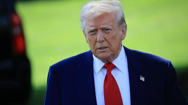 ترامپ: کشتی ایرانی توسکا را در دریای عمان توقیف کردیم - اسپوتنیک افغانستان  