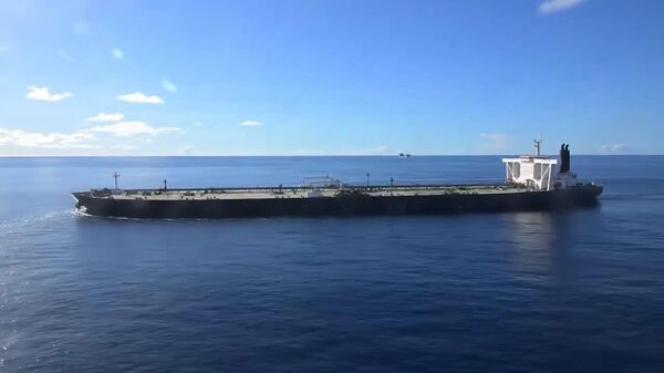 پنتاگون اعلام کرد که ارتش آمریکا پنجشنبه شب کشتی را در اقیانوس هند توقیف کرد که گفته می‌شود حامل نفت از ایران بوده است - اسپوتنیک افغانستان  