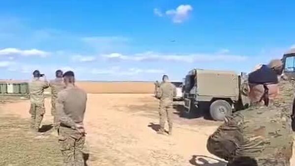 باز نشدن چتر اصلی یک وسیله ارتش اسپانیا منجر به سقوط آن شد - اسپوتنیک افغانستان  