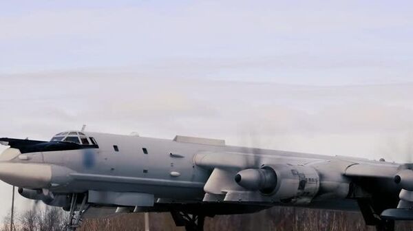پرواز هواپیماهای موشک‌ Tu-95MS بر فراز دریاهای بارنتس و ناروی - اسپوتنیک افغانستان  