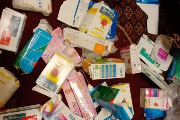 دستگیری قاچاقاچیان ابزار جراحی، دارو و تخم سبزیها در نزدیک تورخم - اسپوتنیک افغانستان  