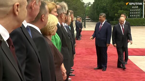 استقبال رسمی رهبران روسیه و چین از هیئتهای عالیرتبه یکدیگر در پکن - اسپوتنیک افغانستان  