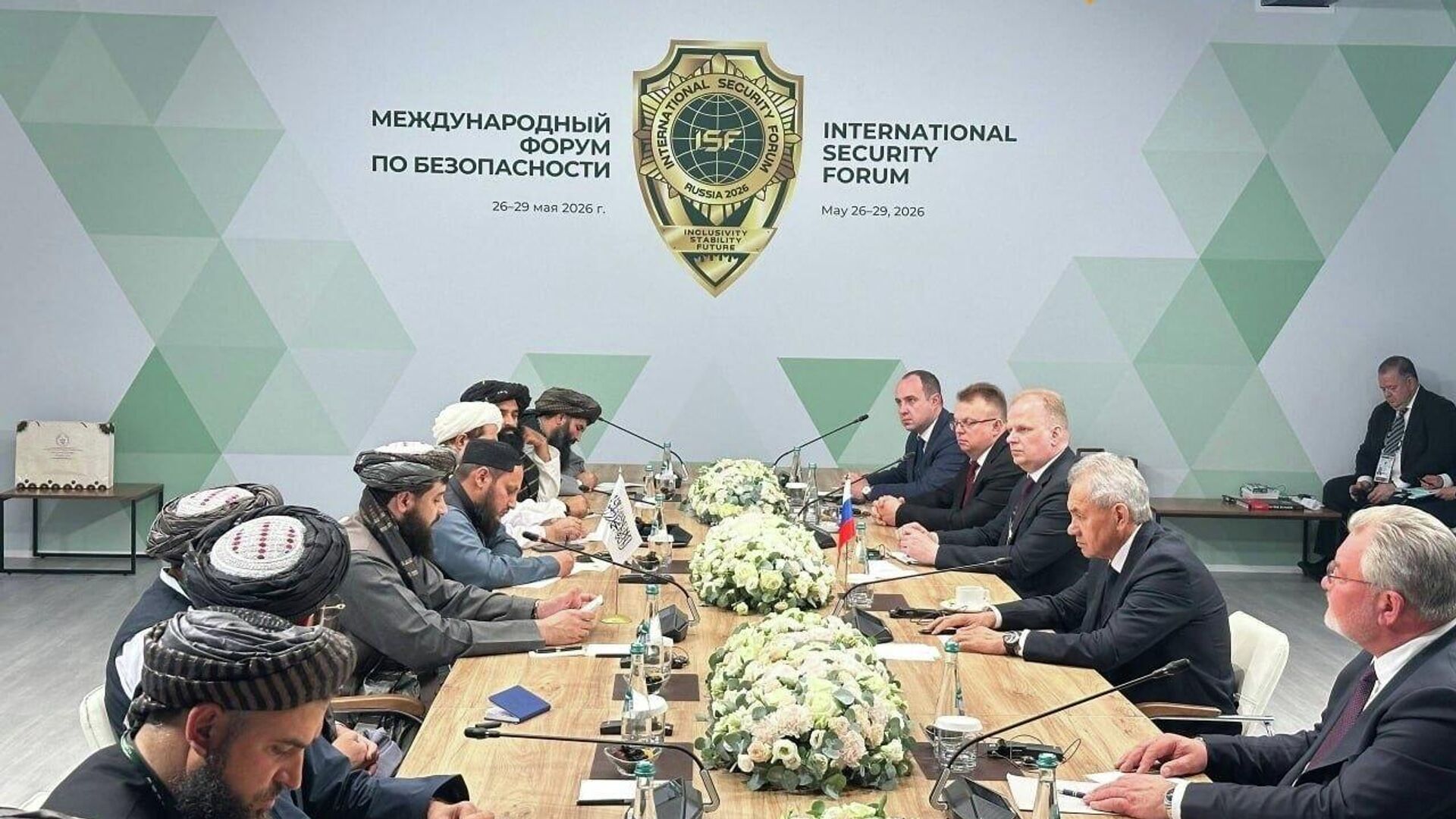 دیدار وزیر دفاع امارت اسلامی با سرگئی شایگو در چارچوب نشست بین المللی امنیتی آغاز شد دیدار وزیر دفاع امارت اسلامی با سرگئی شایگو در چارچوب نشست بین المللی امنیتی آغاز شد - اسپوتنیک افغانستان , 1920, 28.05.2026