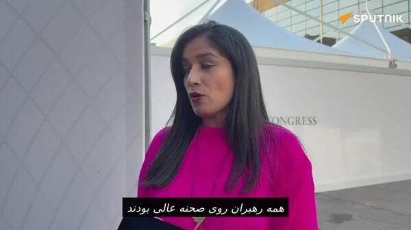 گیتا موهان مجری جلسه عمومی مجمع اقتصادی بینالمللی سن پترزبورگ، آن را شگفتانگیز خواند - اسپوتنیک افغانستان  