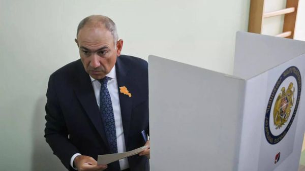 هیئت سازمان امنیت و همکاری اروپا، پاشینیان را به خاطر تهدید مخالفان پیش از انتخابات ارمنستان مورد انتقاد قرار داد - اسپوتنیک افغانستان  