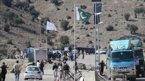 افزایش تنش میان پاکستان و امارت اسلامی؛ 13 کشته از آن میان 11 کودک در یورش دیشب پاکستان بر افغانستان - اسپوتنیک افغانستان  