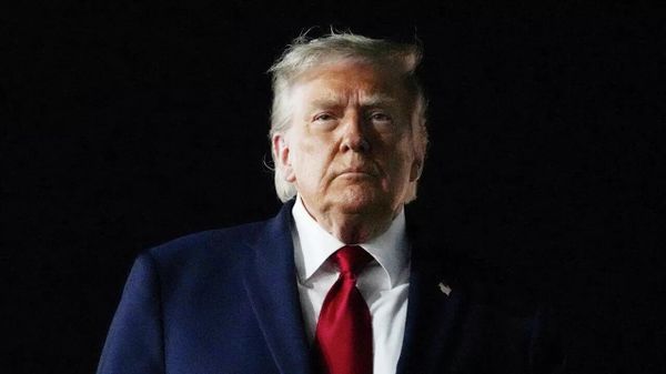 ترامپ: آمریکا قصد دارد حملات گستردهای علیه ایران انجام دهد - اسپوتنیک افغانستان  
