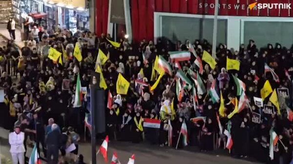 برگزار تجمع همبستگی در حومه جنوبی بیروت با شعار «مبارزه ما یکی؛ دشمن ما یکی» - اسپوتنیک افغانستان  