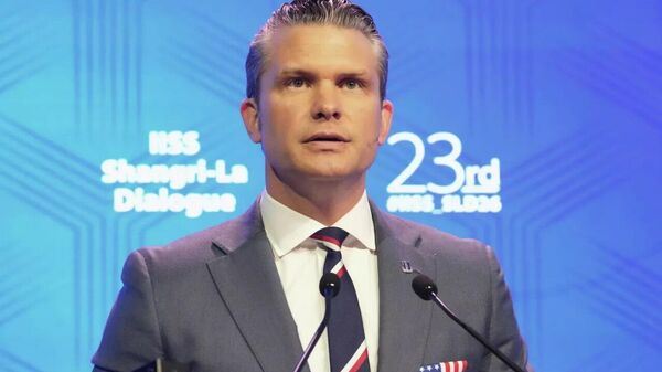 رئیس پنتاگون: آمریکا امشب حملات خود به ایران را تشدید خواهد کرد - اسپوتنیک افغانستان  