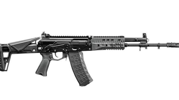 کلاشینکوف دوباره به فعالیت بازگشت: دسته جدیدی از تفنگ AK-12 به نیروها تحویل داده شده است - اسپوتنیک افغانستان  