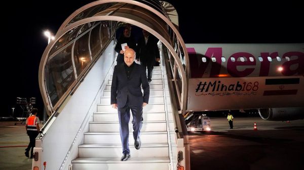 رئیس مجلس ایران: ما تهدیدات آمریکا را جدی نمیگیریم؛ بهتر است مراقب حرف زدن خود باشند - اسپوتنیک افغانستان  