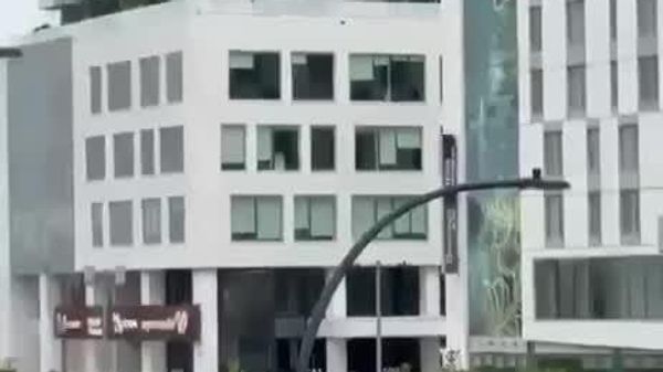 تیراندازی مرگبار در مونترال کانادا / یک پلیس هدف قرار گرفت - اسپوتنیک افغانستان  