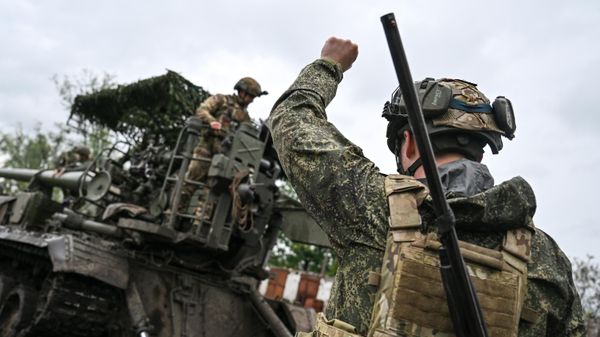 Боевая работа расчета САУ 2С7М Малка группировки войск Центр на Красноармейском направлении СВО - اسپوتنیک افغانستان  