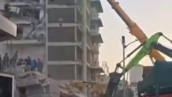 وقوع انفجار مهیب ناشی از نشت گاز در ویرانههای یک ساختمان مسکونی در کاراکاس - اسپوتنیک افغانستان  