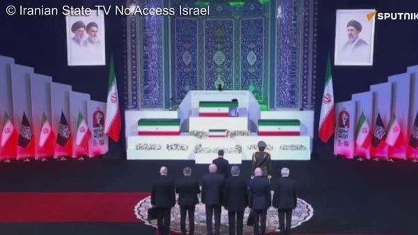 هیأت روسی به سرپرستی مدودف در مراسم بدرودگویی با پیکر آیت الله خامنهای شرکت کرد - اسپوتنیک افغانستان  
