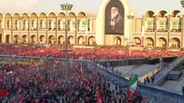 طنین صدای مرگ بر آمریکا و مرگ بر اسرائیل در مصلی تهران - اسپوتنیک افغانستان  