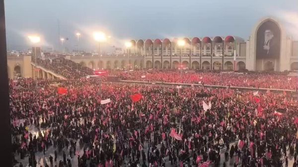 سیل جمعیت عزاداران در آخرین ساعات وداع با رهبر شهید ایران - اسپوتنیک افغانستان  
