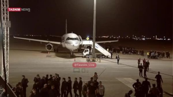آمادگی فرودگاه نجف برای استقبال از پیکر شهید آیتالله خامنهای - اسپوتنیک افغانستان  