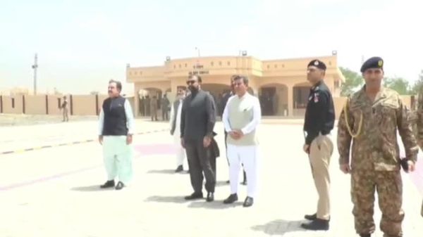 شهباز شریف نخست وزیر پاکستان وارد کویته بلوچستان شد - اسپوتنیک افغانستان  