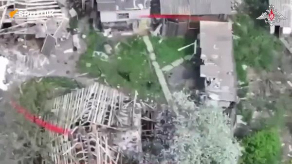 نوار دیداری از آزادی شهرک «باچفسک» در پیرامون سومی از سوی نیروهای روسی - اسپوتنیک افغانستان  