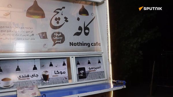 کافه سیار «هیچ»؛ نوآوری یک جوان هراتی برای فراهم کردن هزینههای خانواده - اسپوتنیک افغانستان  
