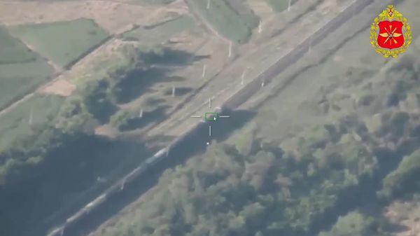تصاویری از هدف قرار دادن قطارهای نظامی ارتش اوکراین در استان زاپروژیا توسط نیروهای روسی با استفاده از پهپادهای گران - اسپوتنیک افغانستان  