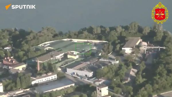 پهپادهای روسی گران دو مرکز لجستیکی اوکراین را در زاپروژیا هدف قرار دادند و مسیرهای تدارکات نظامی را مختل کردند - اسپوتنیک افغانستان  