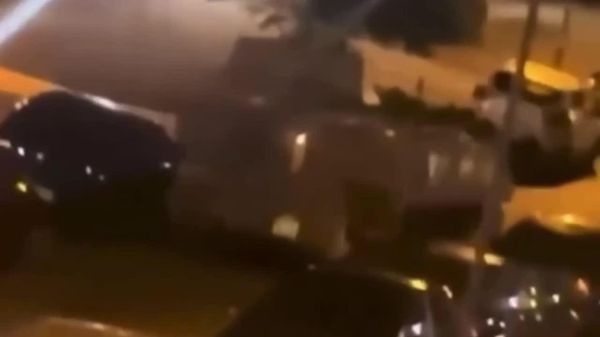 سربازان بریتانیایی یک نفربر زرهی را دزدیدند و به چندین وسیله نقلیه ضربه زدند - اسپوتنیک افغانستان  