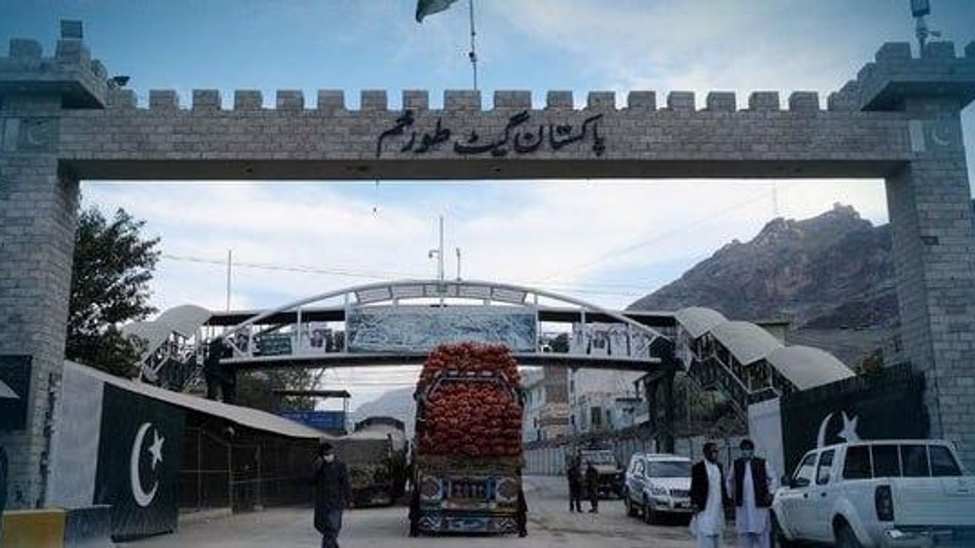 بازگشایی تمامی گذرگاههای مرزی و مسیرهای ترانزیتی میان پاکستان و افغانستان - اسپوتنیک افغانستان  , 1920, 08.08.2026