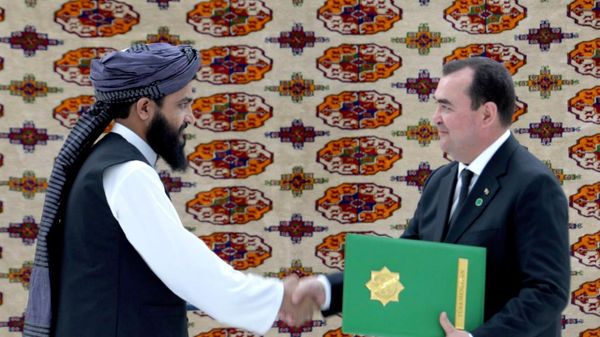⭕تفاهمنامه خرید گاز تاپی میان افغانستان و ترکمنستان امضا شد - اسپوتنیک افغانستان  