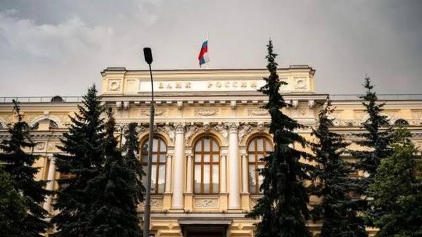 بانک مرکزی روسیه، بیتکوین، اتریوم و تتر USDT را در فهرست ارزهای دیجیتال قابل معامله عمومی در صرافیهای روسیه قرار داده است - اسپوتنیک افغانستان  