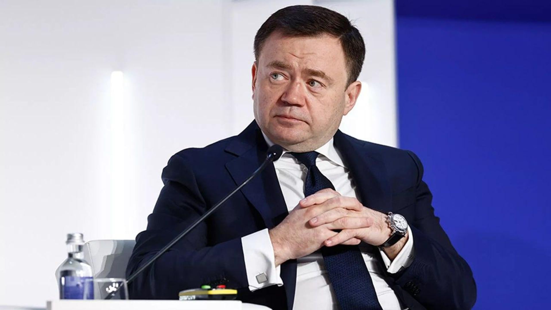 رئیس یک بانک روسی: سیستم پرداختهای جهانی به ابزاری برای «جنگ جدید» تبدیل شده است رئیس یک بانک روسی: سیستم پرداختهای جهانی به ابزاری برای «جنگ جدید» تبدیل شده است - اسپوتنیک افغانستان , 1920, 12.08.2026
