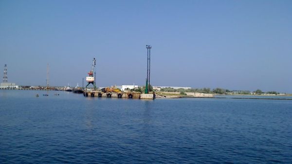 وزارت دفاع روسیه: یک کشتی حامل مهمات در بندر چرنومورسک هدف قرار گرفت - اسپوتنیک افغانستان  