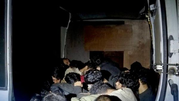 بازداشت 35 مهاجر افغان در بلغارستان - اسپوتنیک افغانستان  
