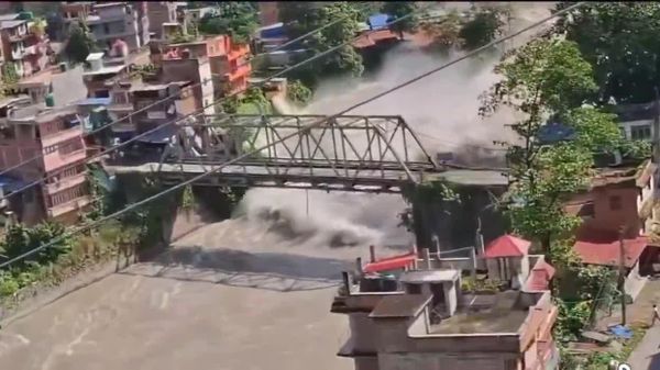 رانش وحشتناک زمین در مرز چین و نپال؛ صدها نفر مفقود شدند - اسپوتنیک افغانستان  