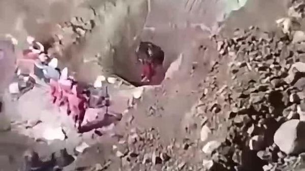 پایان غمانگیز: پیدا شدن جسد پسر بچه 10 ساله در الجزایر - اسپوتنیک افغانستان  