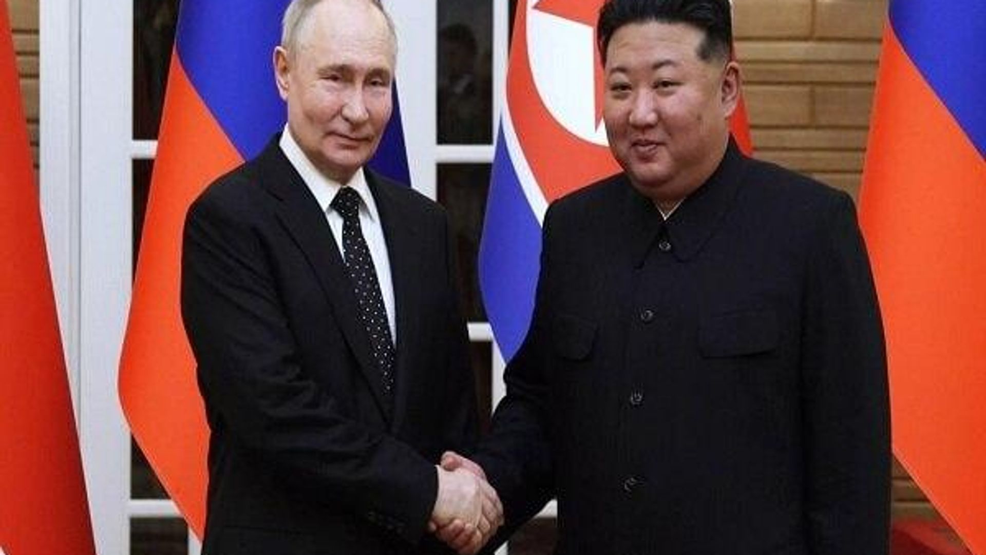 کیم جونگ اون متعهد به حمایت تزلزلناپذیر از روسیه شد کیم جونگ اون متعهد به حمایت تزلزلناپذیر از روسیه شد - اسپوتنیک افغانستان , 1920, 15.09.2026