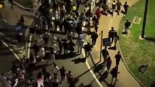 شرکت بیش از 3000 نفر در راهپیمایی ضد آفریقایی در شهر روزانو در ایتالیا - اسپوتنیک افغانستان  
