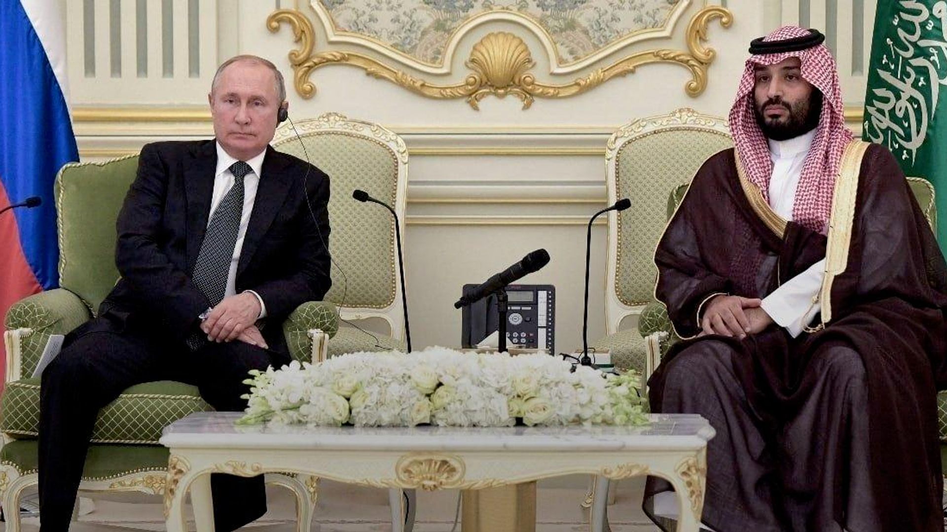 گفتوگوی پوتین با ولیعهد عربستان درباره ای اوضاع خاورمیانه گفتوگوی پوتین با ولیعهد عربستان درباره ای اوضاع خاورمیانه - اسپوتنیک افغانستان , 1920, 22.09.2026
