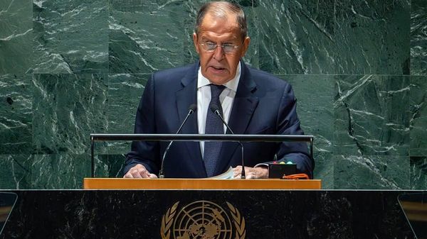لاوروف: روسیه کشتار رهبر والا و نمایندگان قدرت ایران را نمودی ناپذیرفتنی از دیکتاتوری زورمند میداند - اسپوتنیک افغانستان  