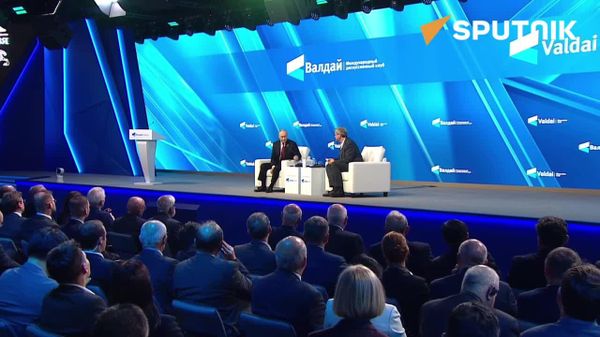 پوتین با اشاره به سفر زلنسکی به بلگراد: دخترها از چیزی خجالت میکشند، ما اینجا مشغول سیاست هستیم - اسپوتنیک افغانستان  