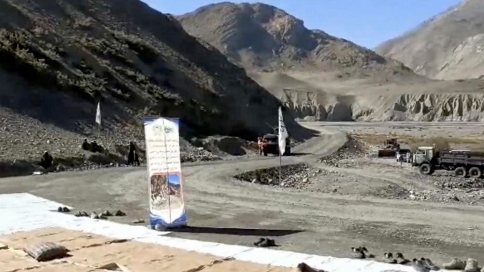 افتتاح راه ترانزیتی افغانستان و چین در واخان بدخشان افتتاح راه ترانزیتی افغانستان و چین در واخان بدخشان - اسپوتنیک افغانستان , 1920, 04.10.2026